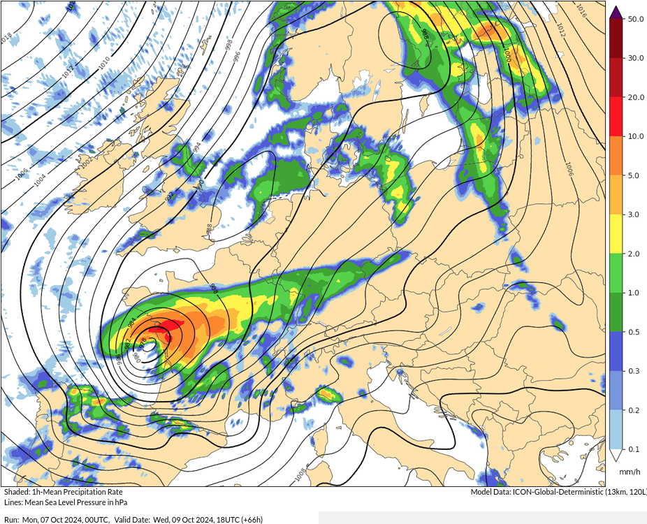 ICON_20241007-0z_MSLP_RR1h.png